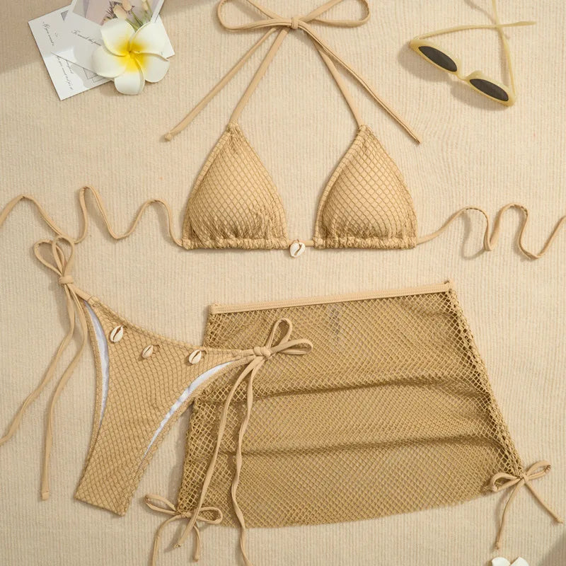 Trzyczęściowy zestaw bikini z siateczkową spódniczką