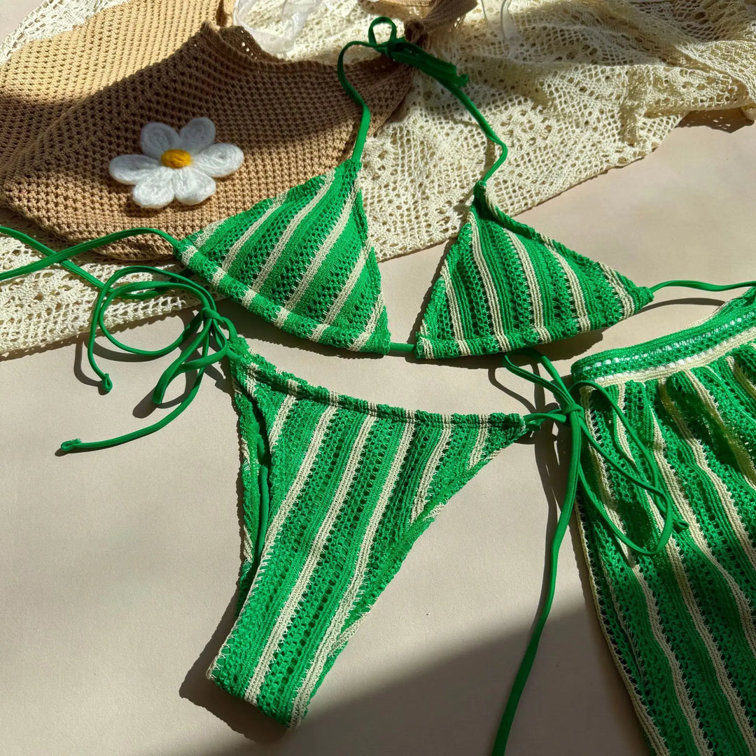 Trzyczęściowy zestaw plażowy z siateczkowymi bokserkami