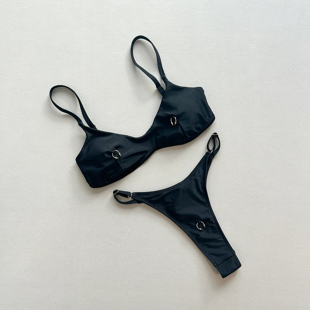 Bikini  z wysokim wycięciem
