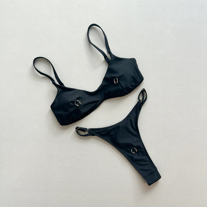 Bikini  z wysokim wycięciem