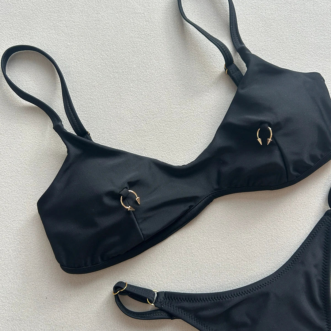 Bikini  z wysokim wycięciem