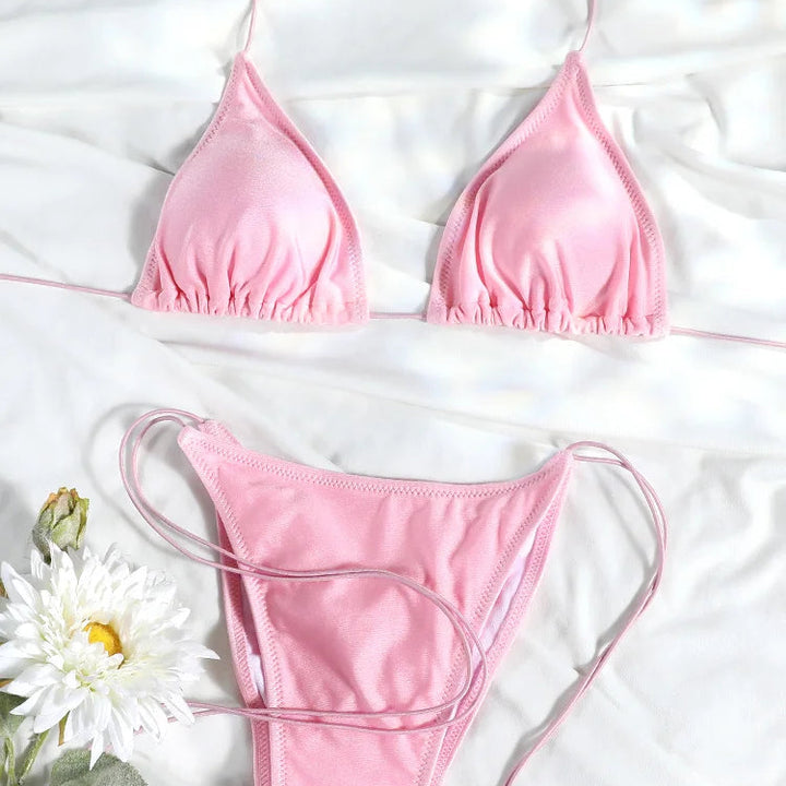 Klasyczne trójkątne bikini