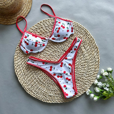 Brazylijskie bikini w wisienki