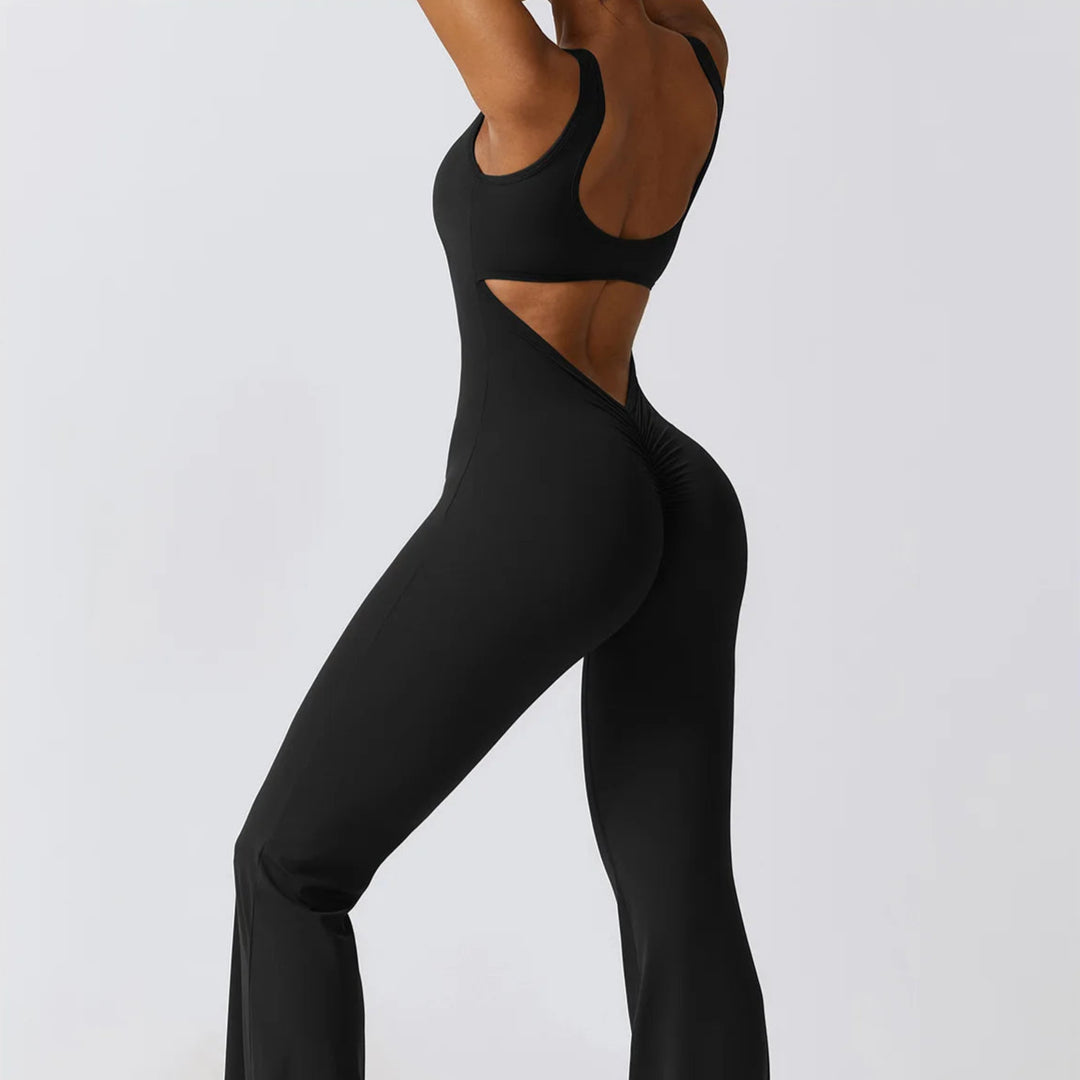 Kombinezon sportowy z efektem Push Up