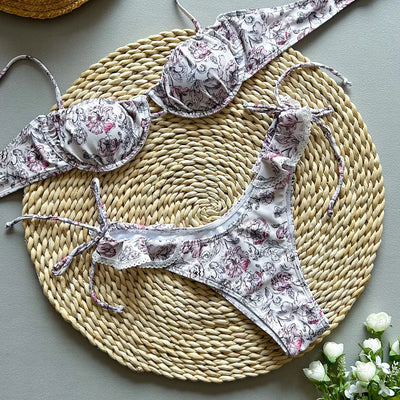 Bikini w kwiaty